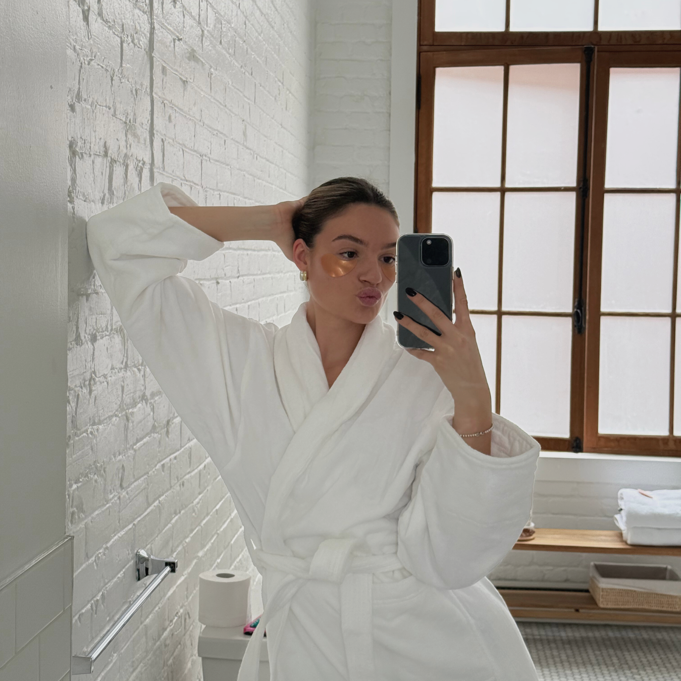 Pause, Apply, Glow