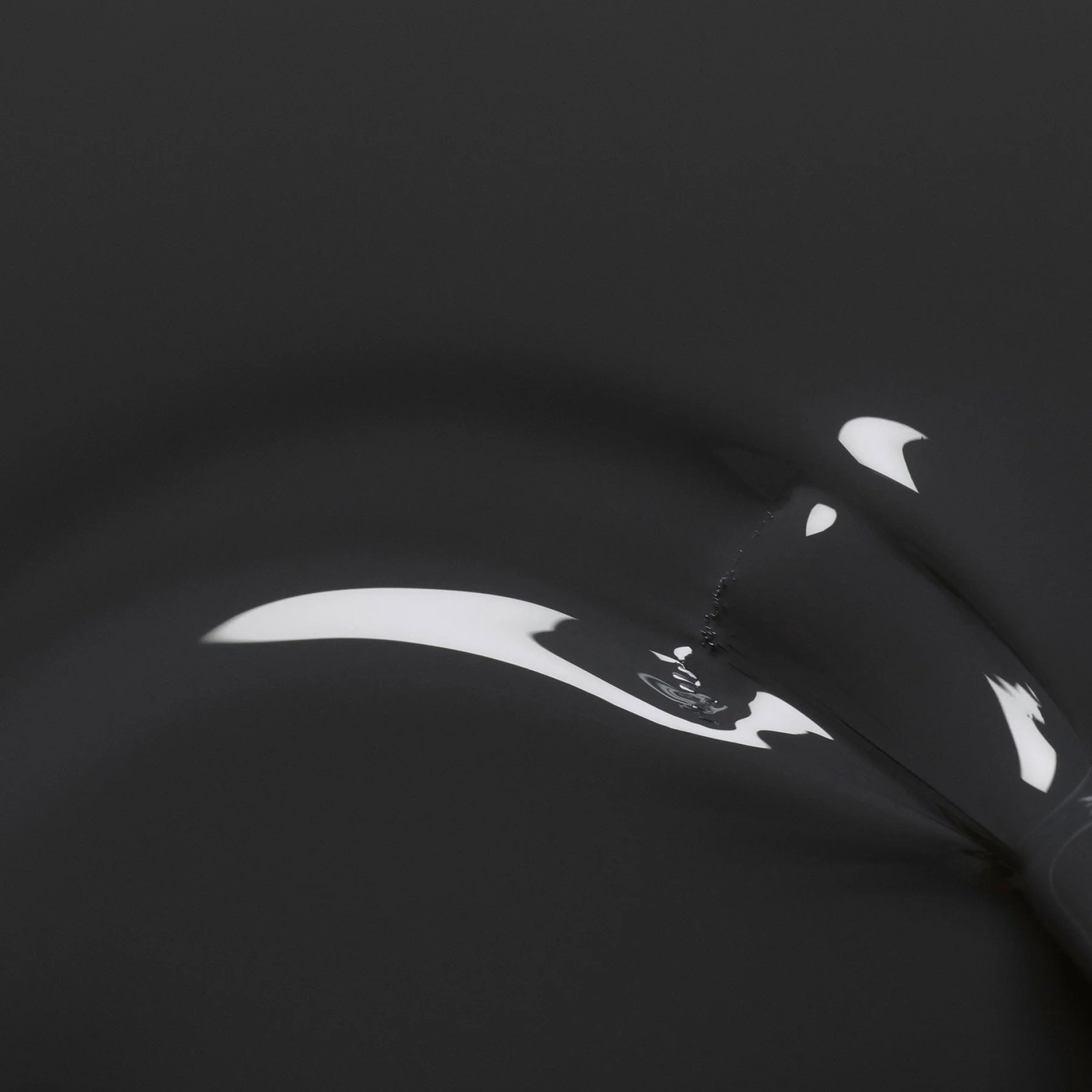 Green Nail Polish – Black Shades