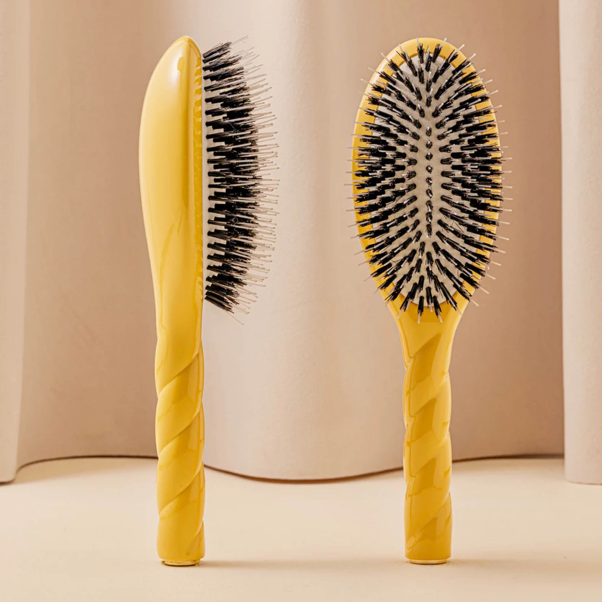 N02 The Essential Care & Detangling Hair Brush - Large