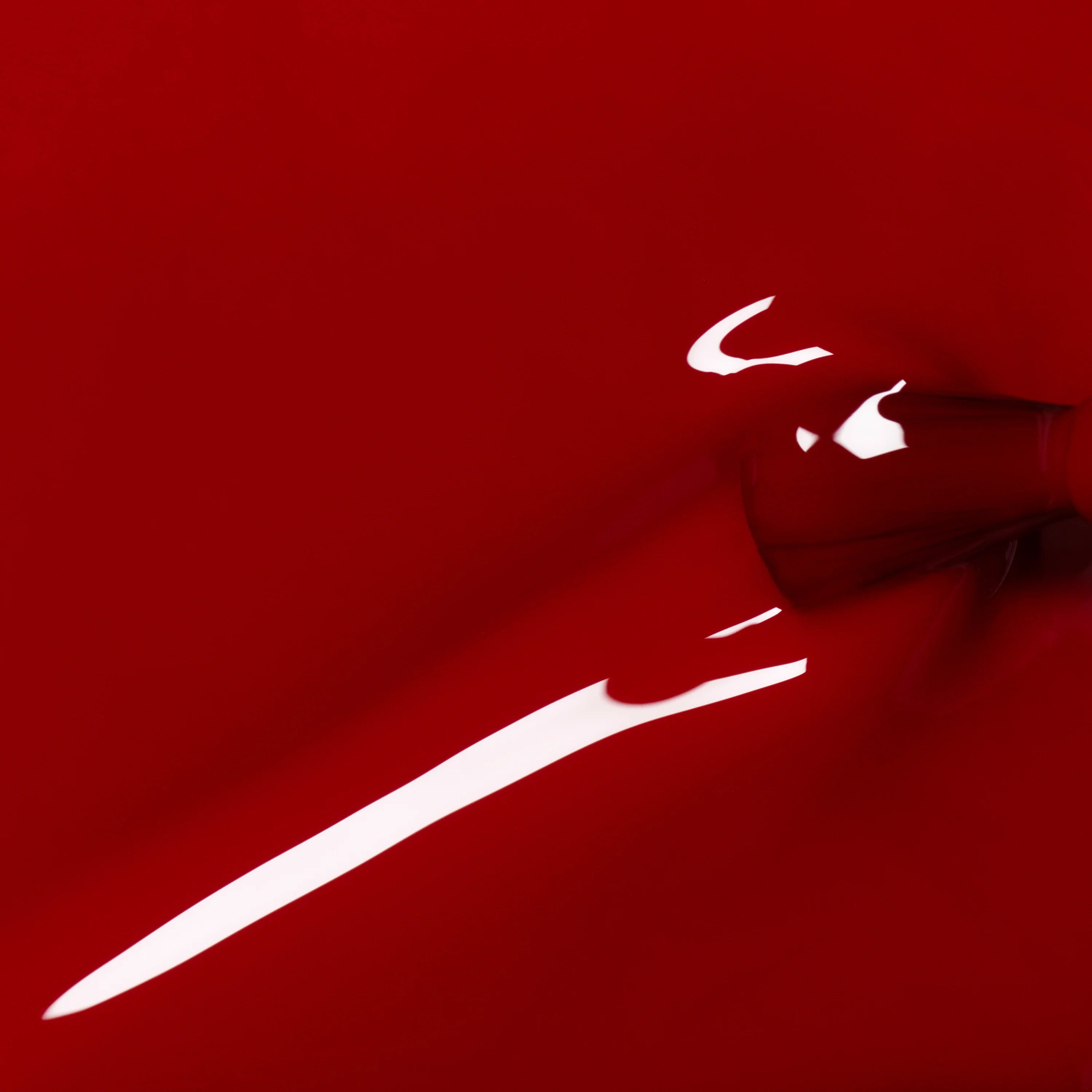 Green Nail Polish – Red Shades