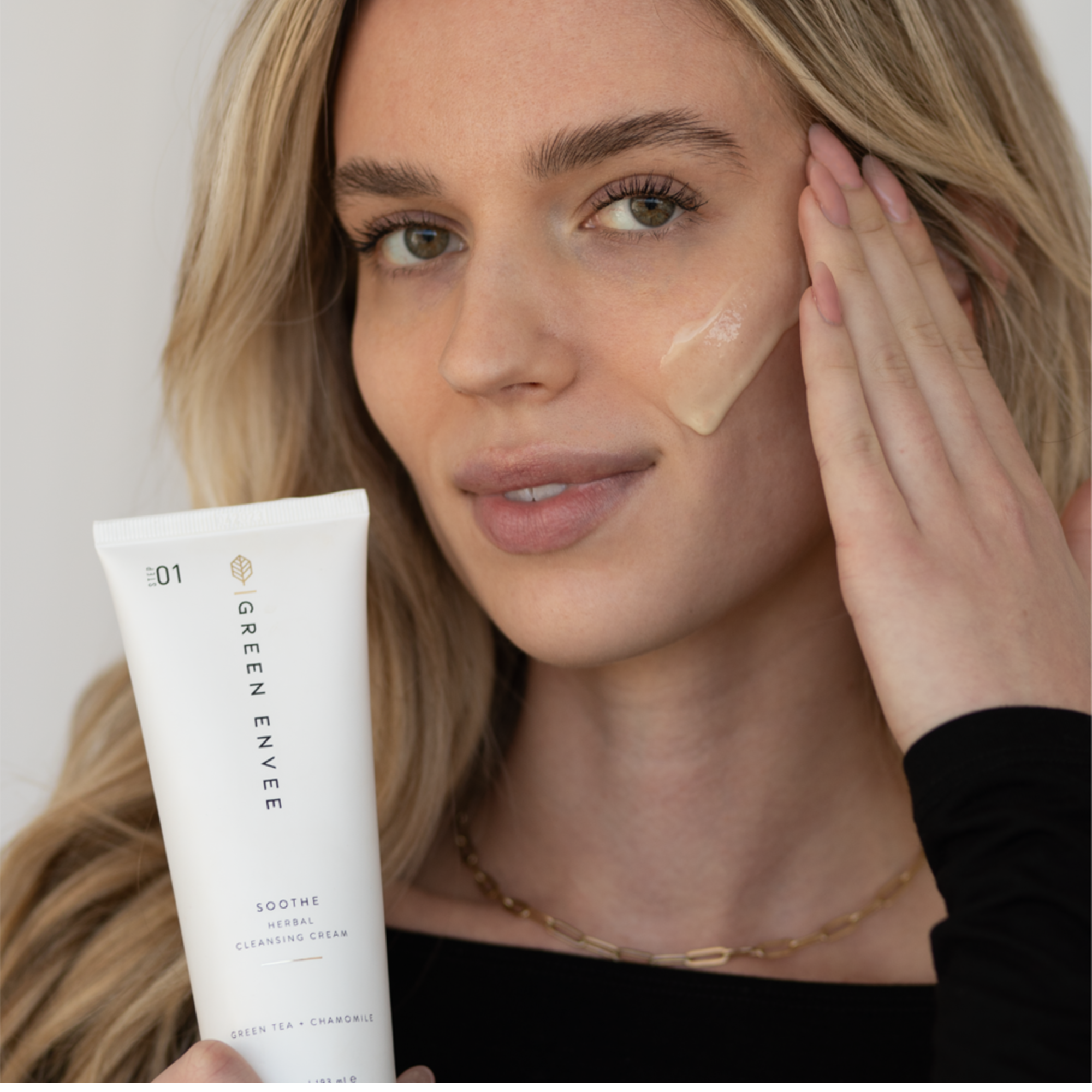 Soothe Herbal Cleansing Cream