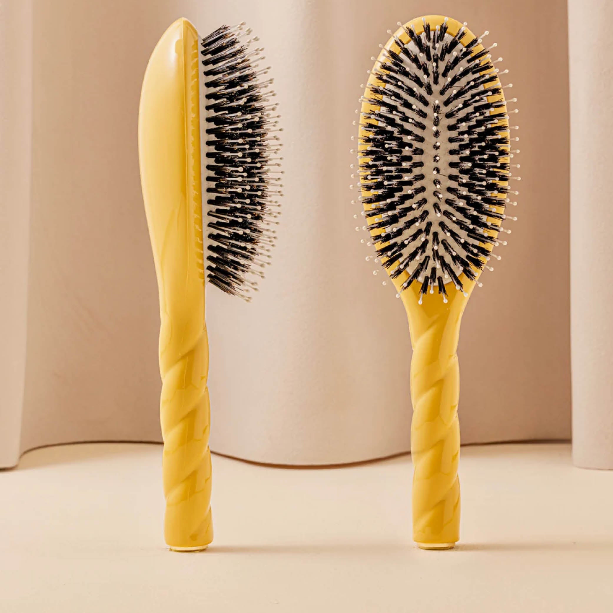 N03 The Essential Gentle Scalp Care Hair Brush - Large