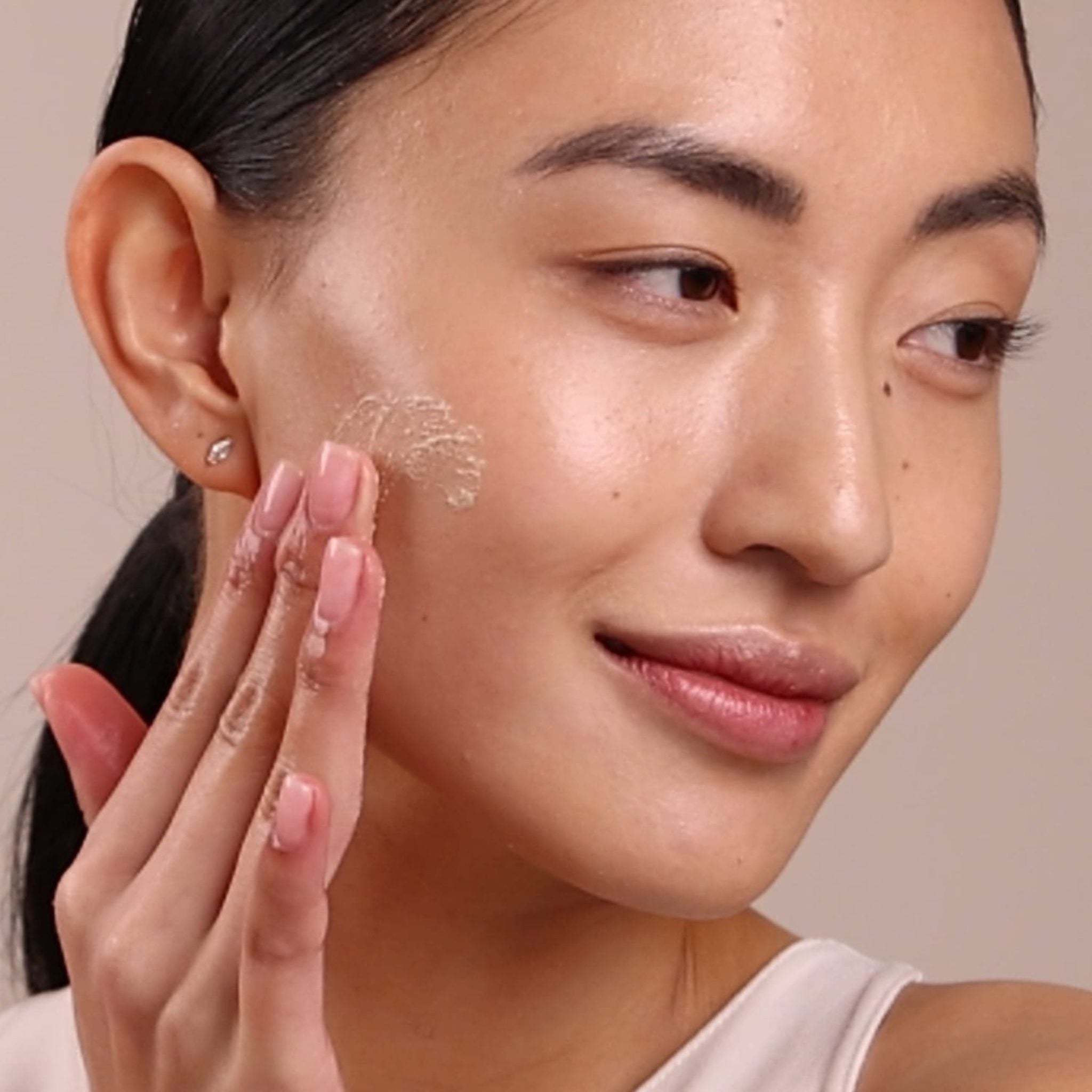 Dermafoliant à la rhubarbe et à la fraise