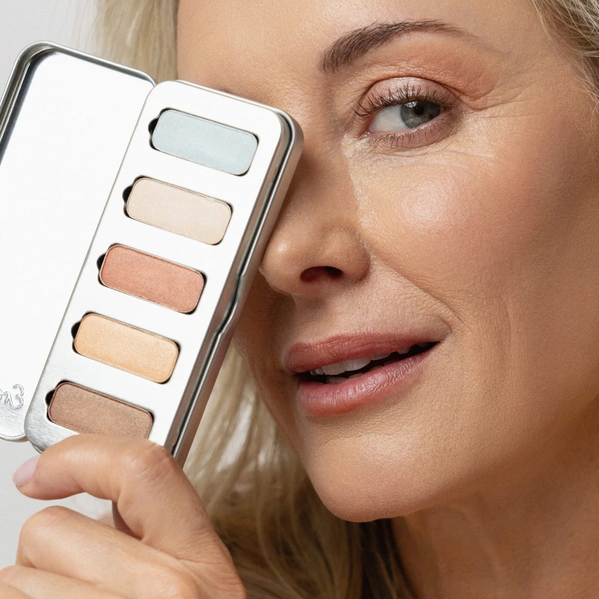 ere-perez-chamomile-eye-palette-14