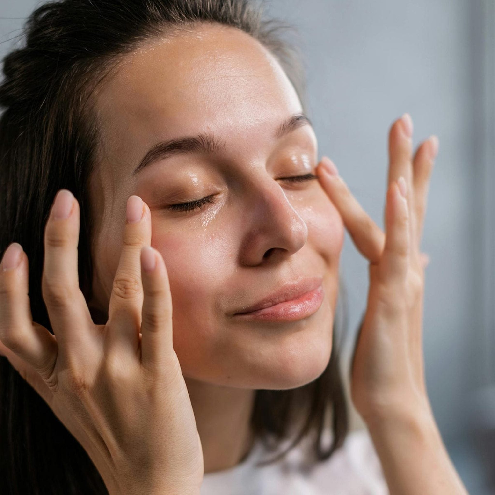 Glow Gift Set – Radiance, Smoothing & Lifted Eye Routine