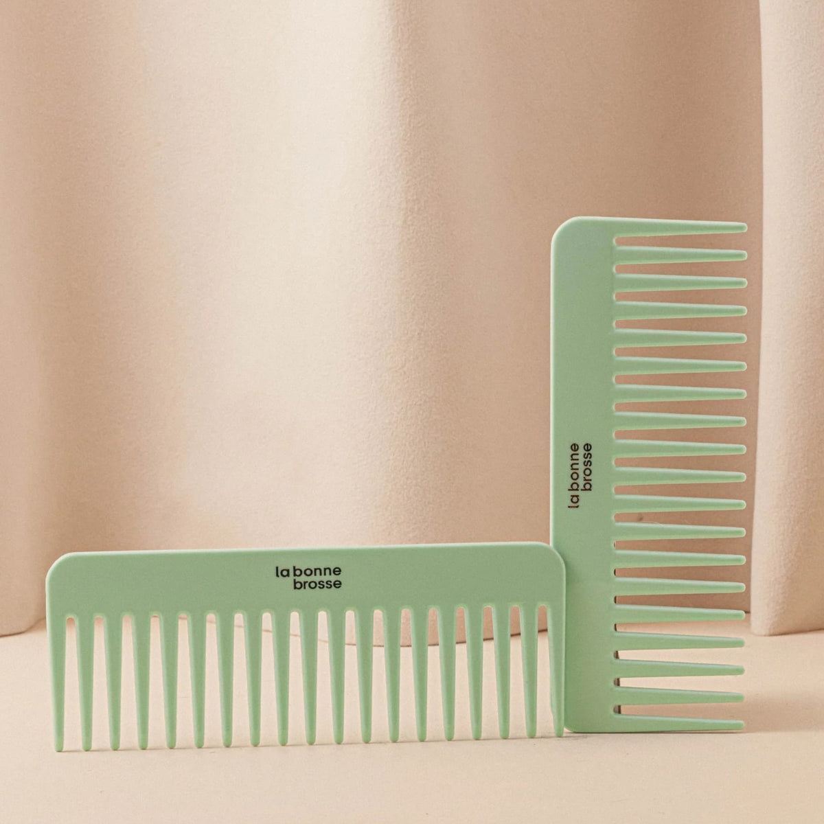 The Large Detangling Comb
