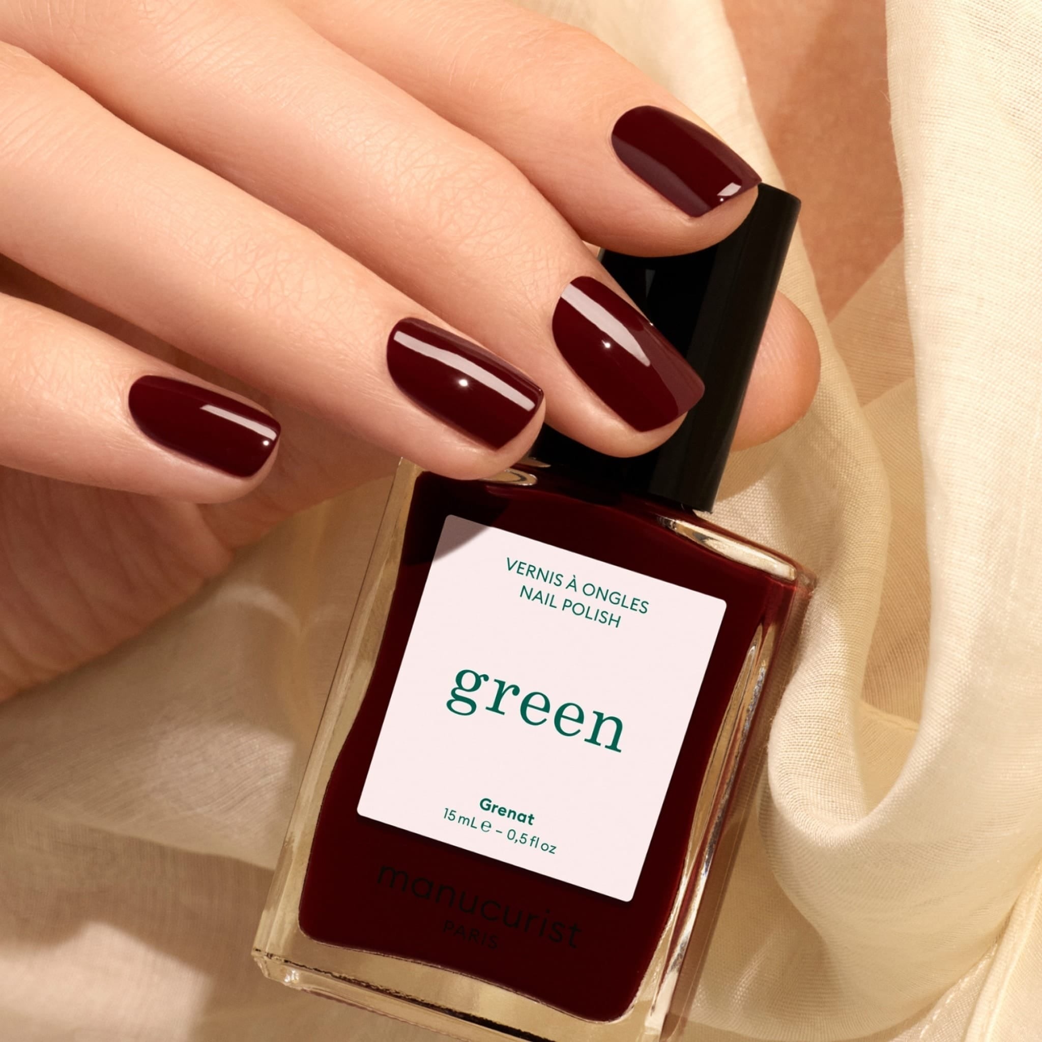 Vernis à ongles Green - Nuances de rouge