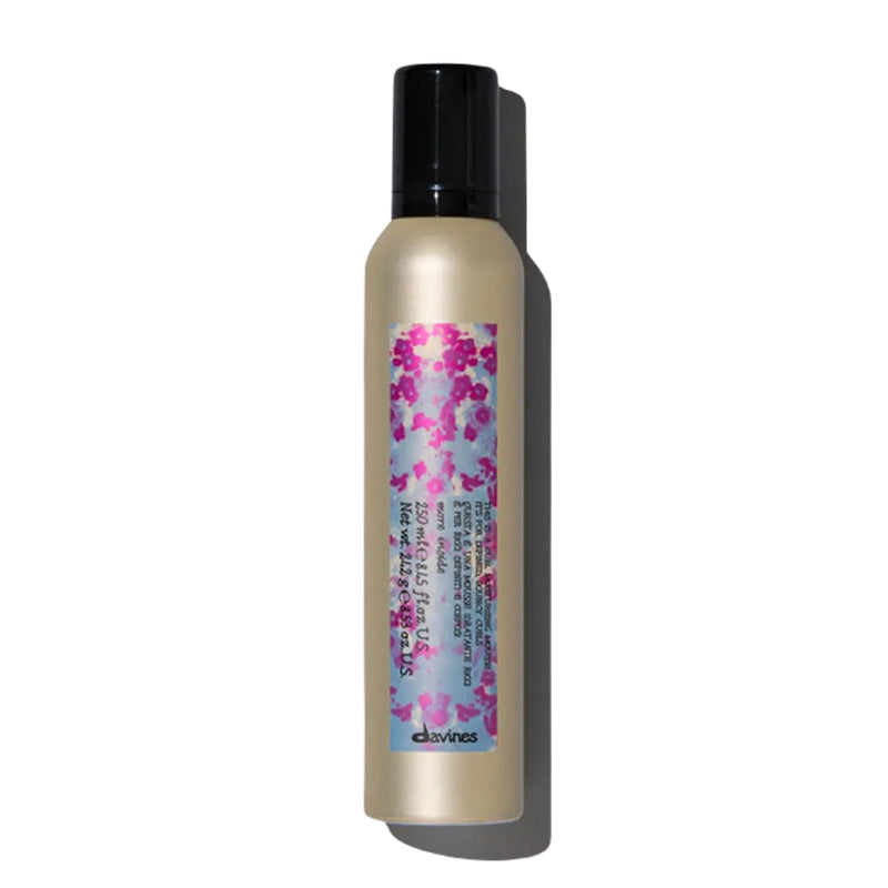 Ceci est une Mousse hydratante pour boucles