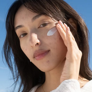 Peau claire Écran solaire à l'oxyde de zinc Hydratant sans huile FPS 30