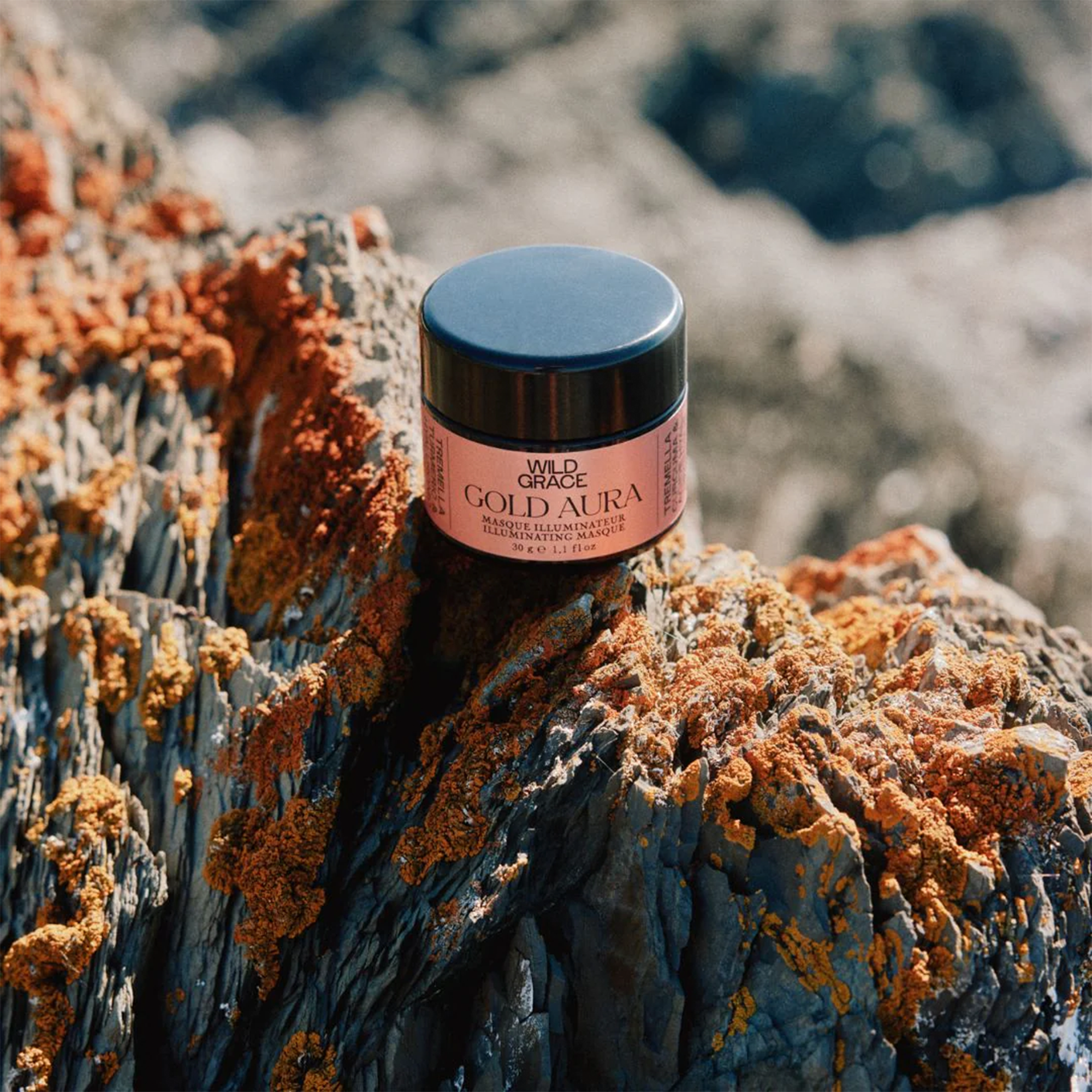 Gold Aura - Illuminating Mask