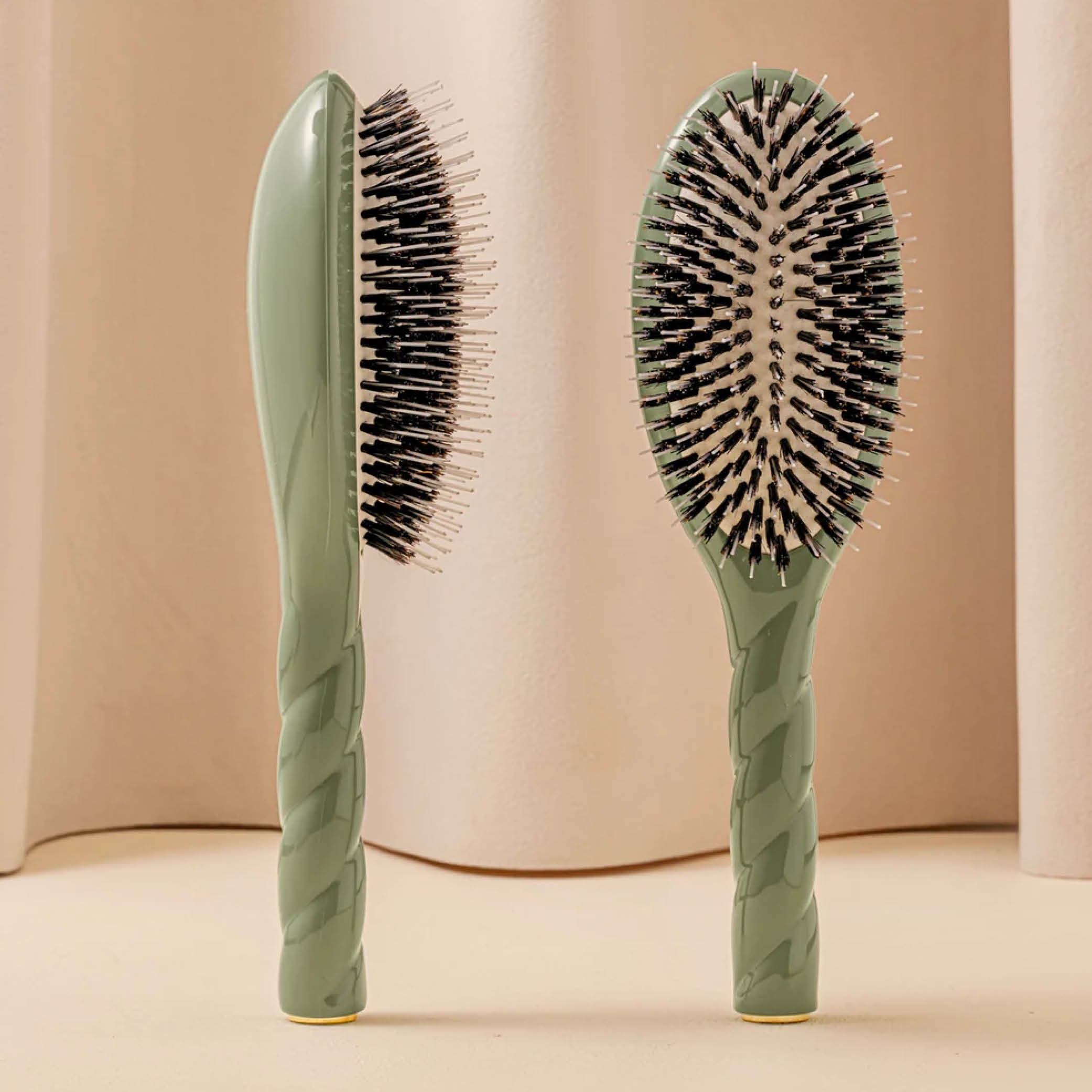 N02 The Essential Care & Detangling Hair Brush - Large