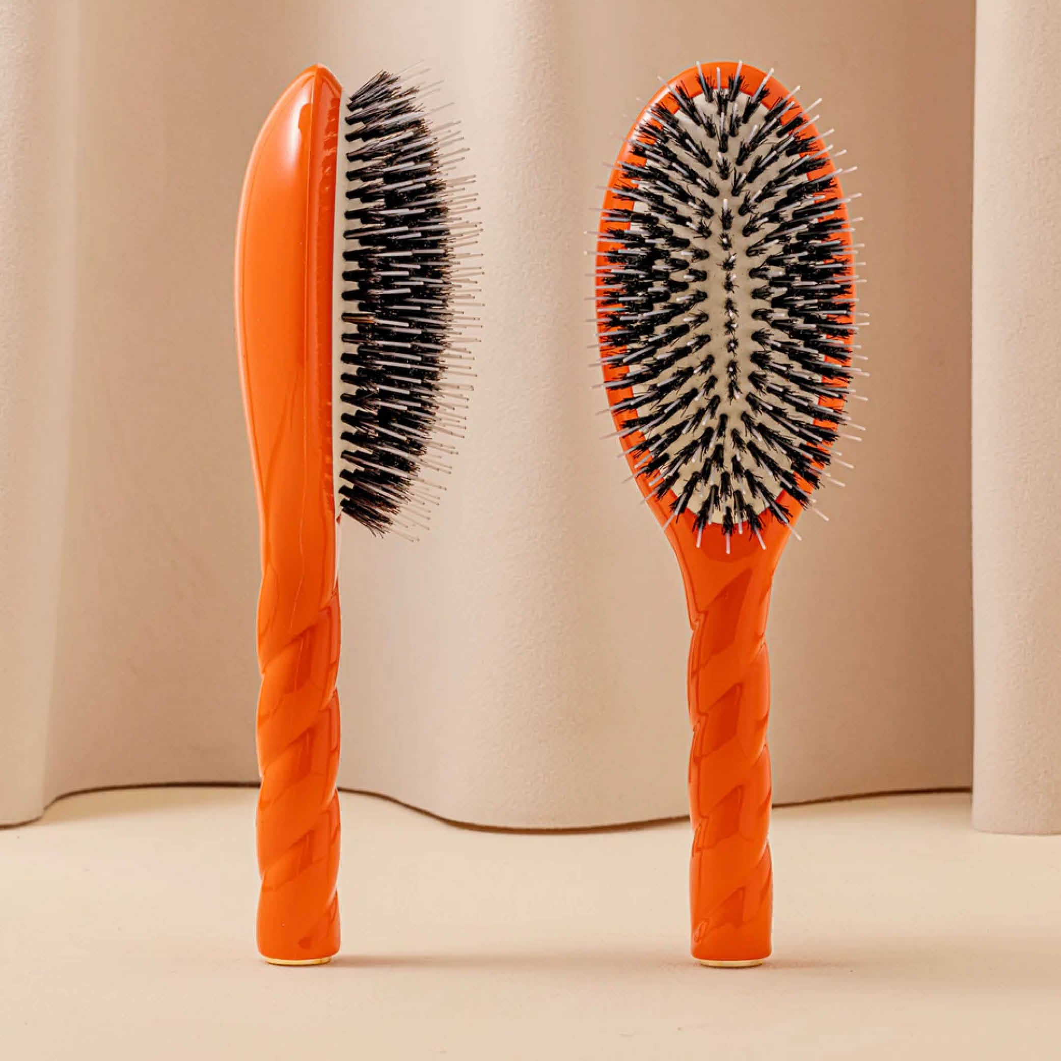 N02 The Essential Care & Detangling Hair Brush - Large