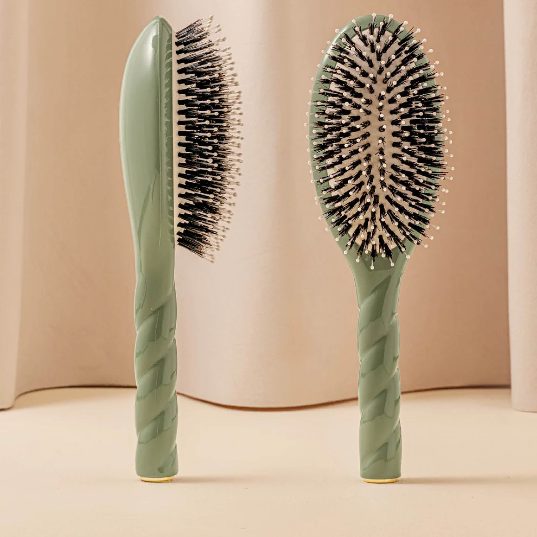 N03 The Essential Gentle Scalp Care Hair Brush - Large