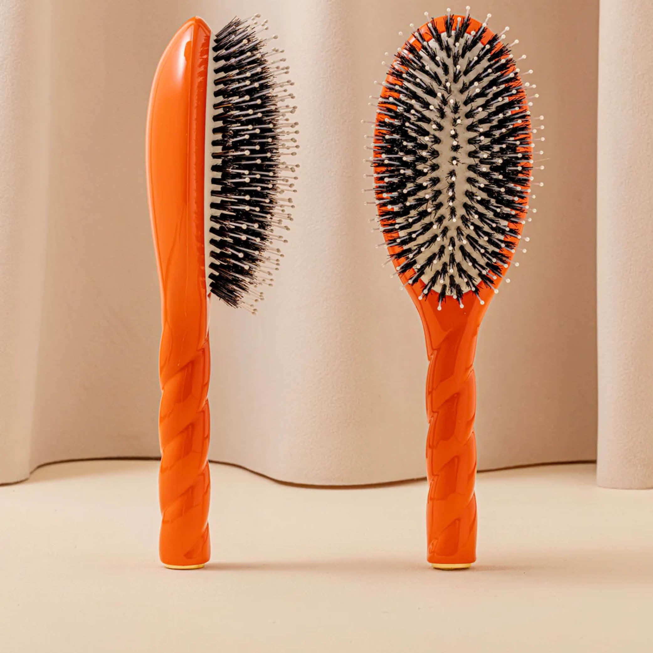 N03 The Essential Gentle Scalp Care Hair Brush - Large