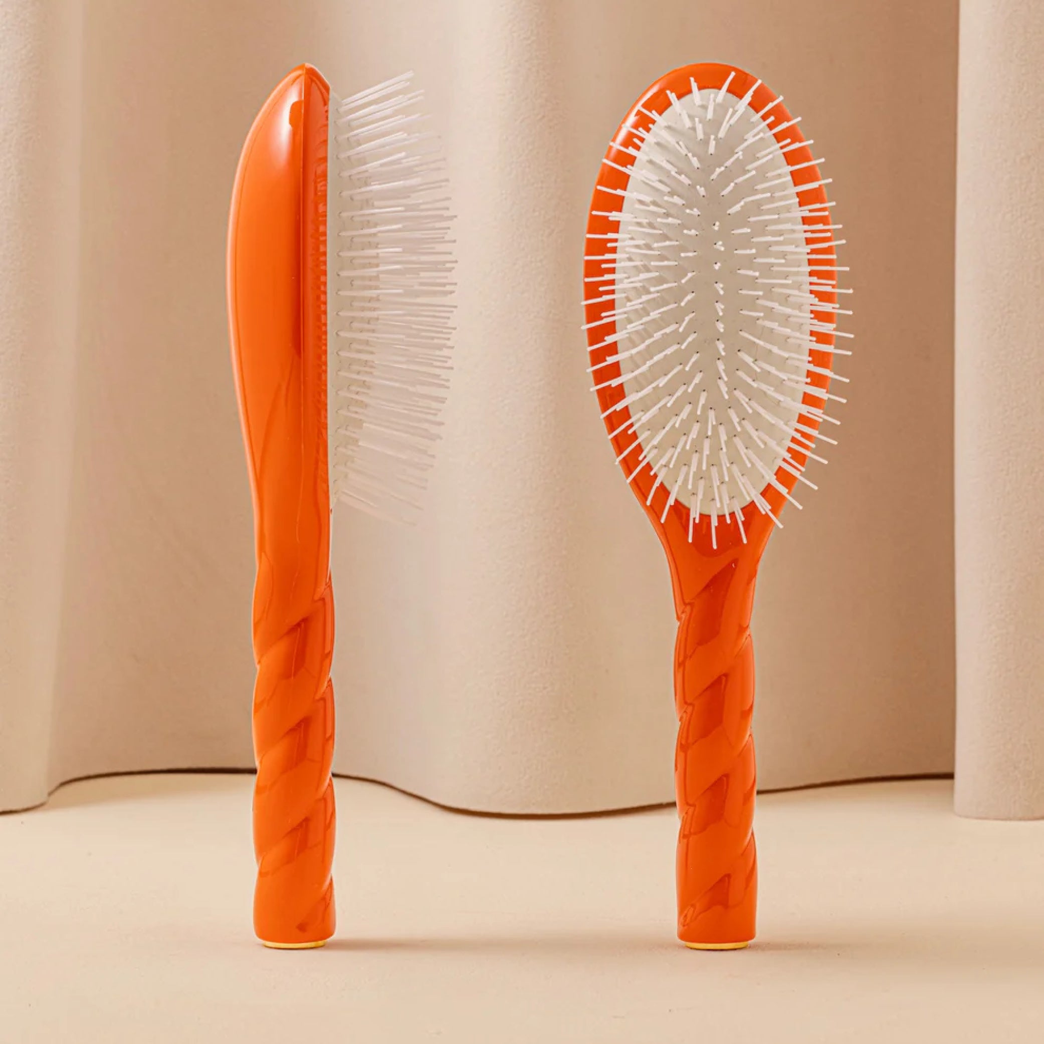 N07 The Stimulating & Detangling Hair Brush - Large