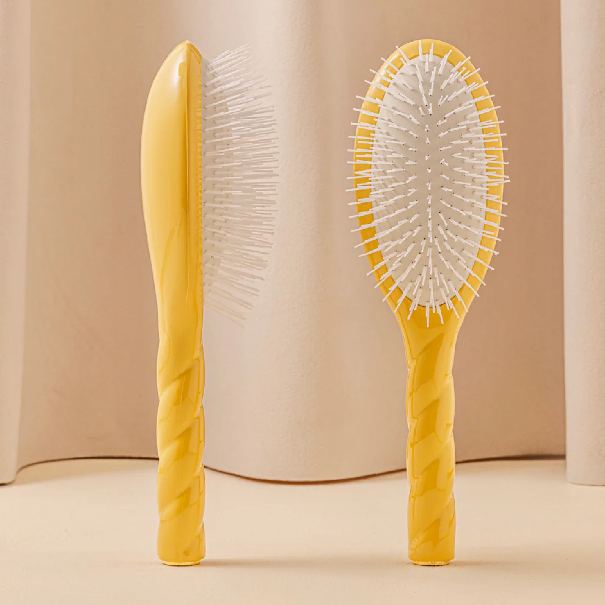 N07 The Stimulating & Detangling Hair Brush - Large