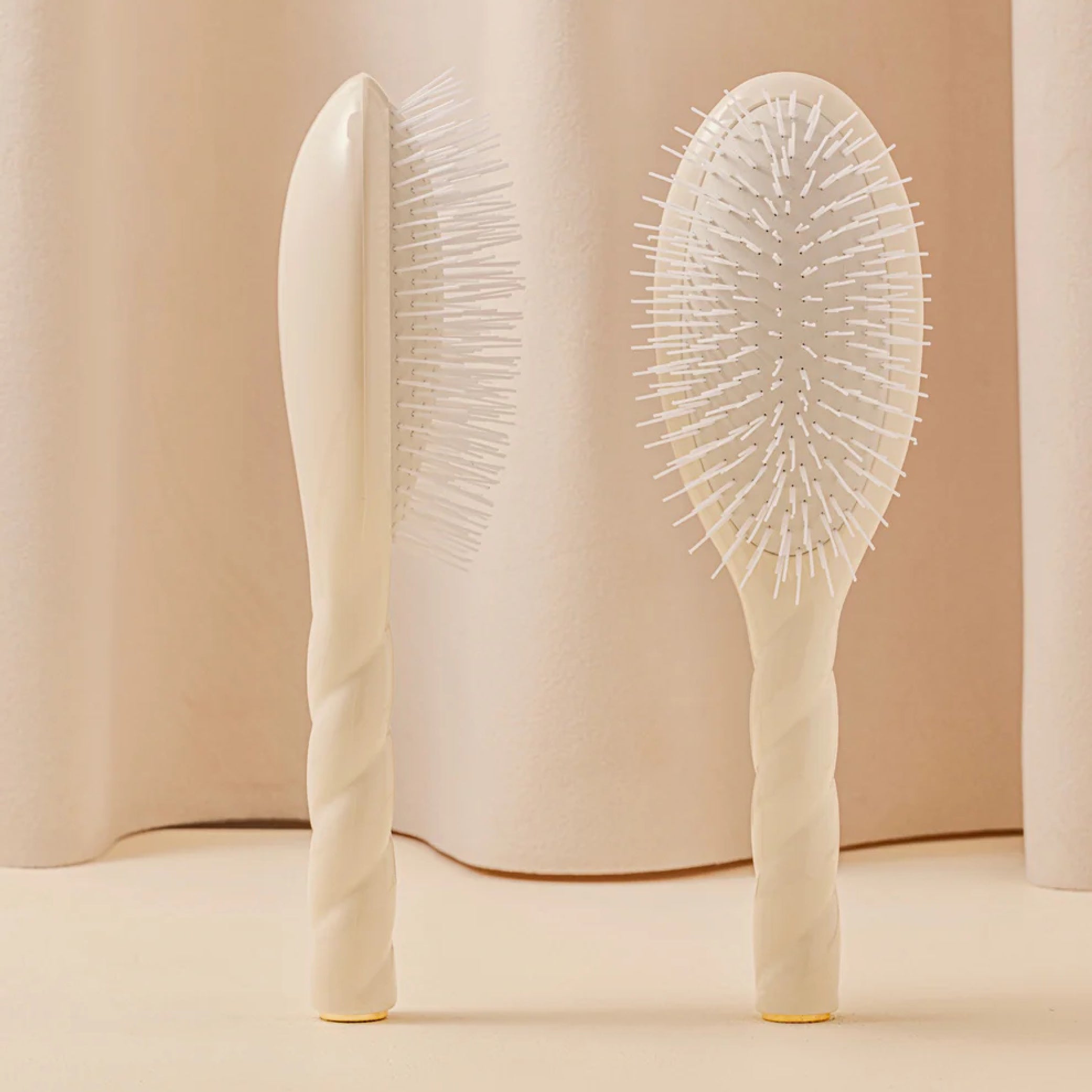N07 The Stimulating & Detangling Hair Brush - Large