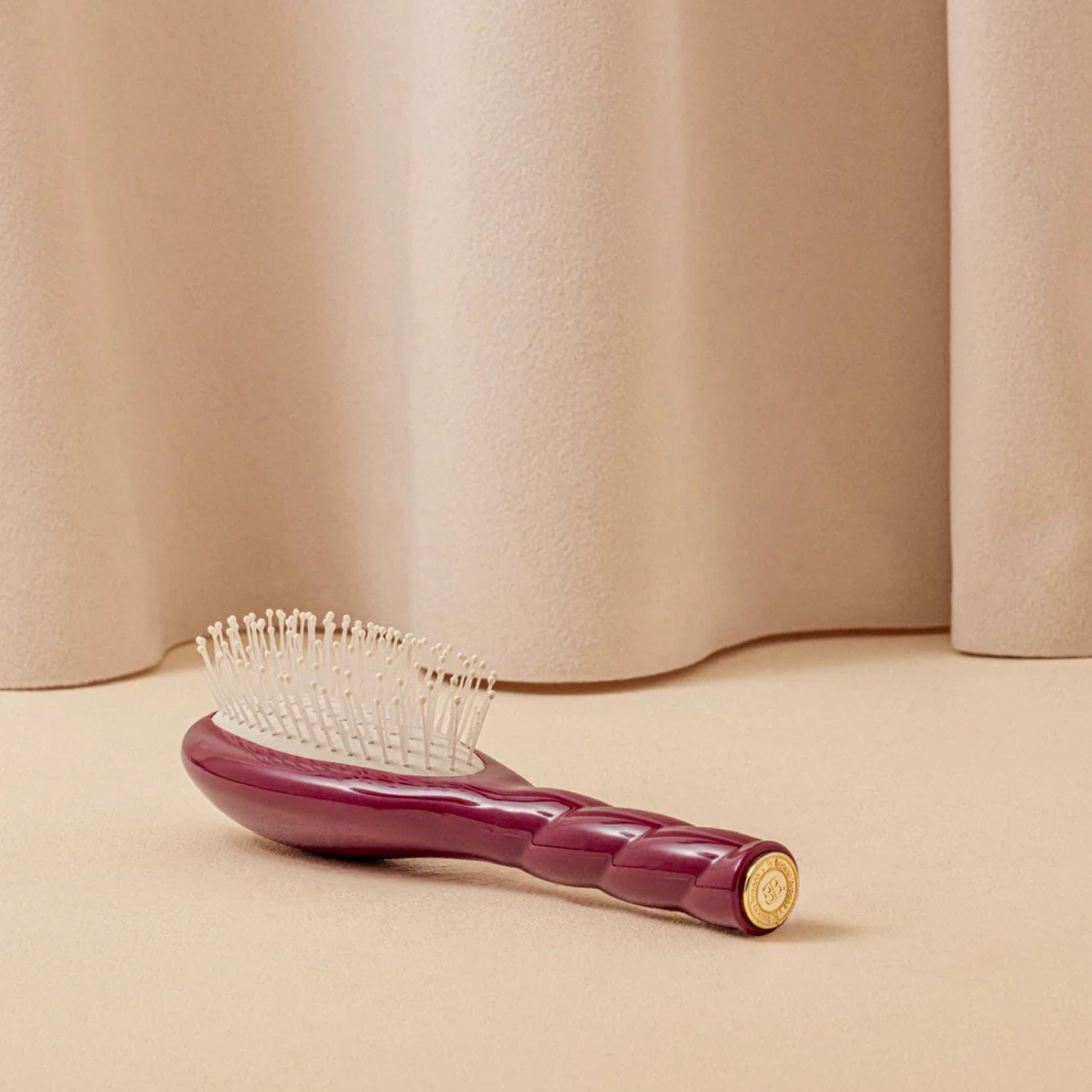 N07 The Stimulating & Detangling Hair Brush - Small