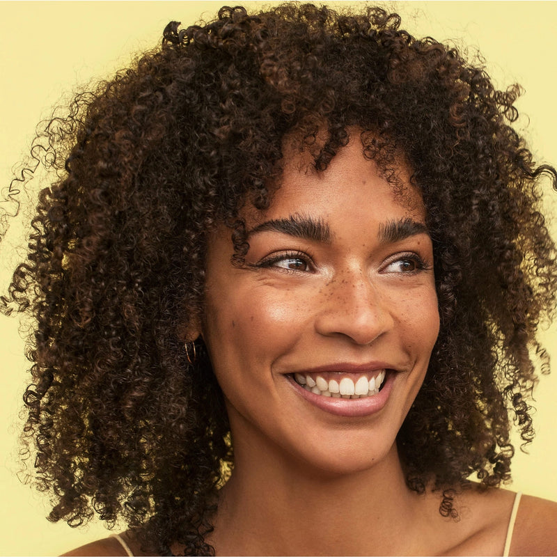 design-me-holiday-ornament-bounce-me-curl-balm-5