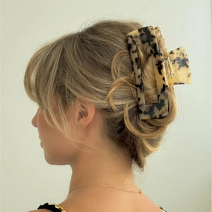 honeylux-ecofriendly-acetate-large-claw-clip-tortoise-2