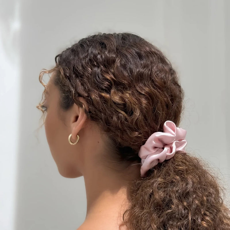 honeylux-organic-silk-scrunchie-pink-1