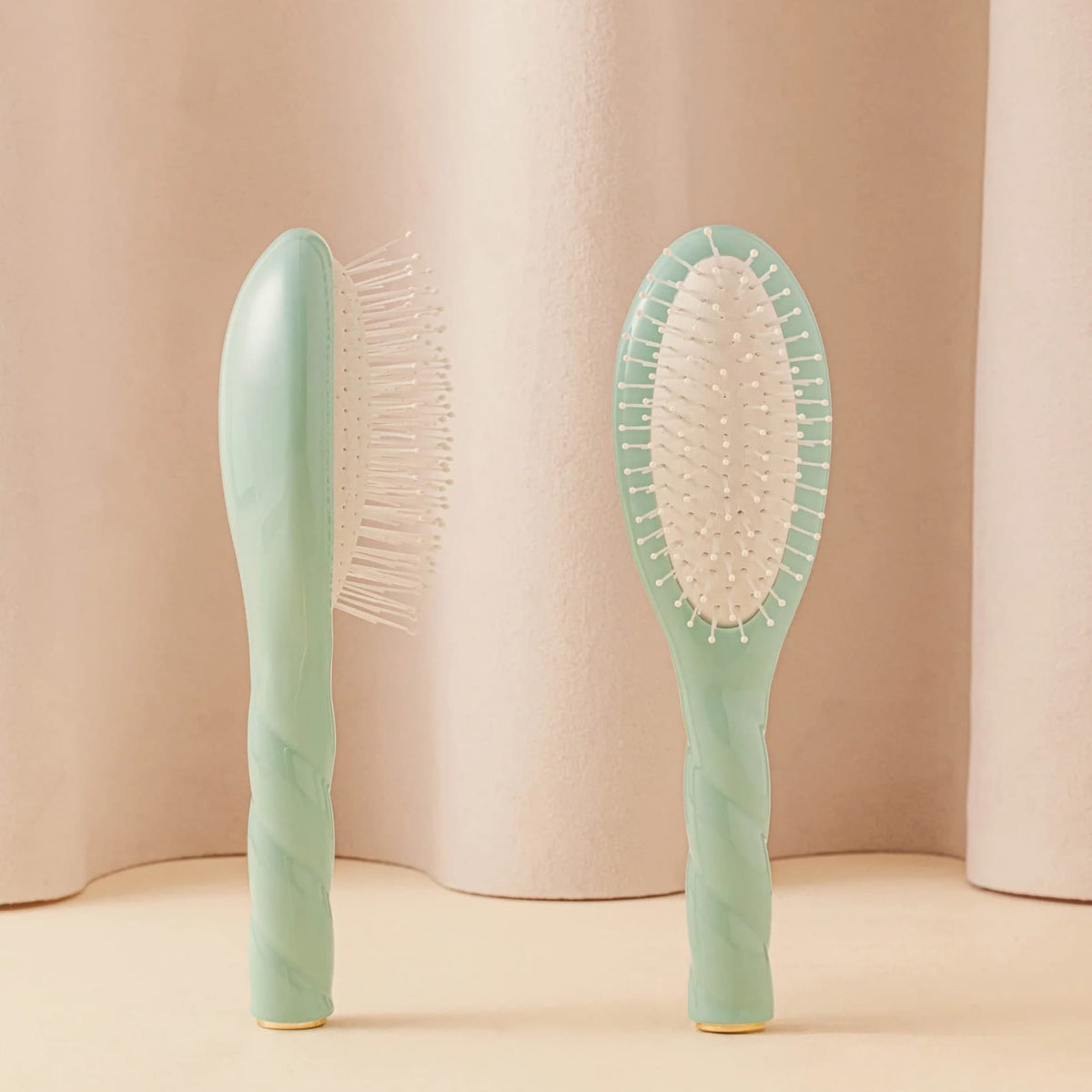 N04 The Massaging Detangling Hair Brush - Small
