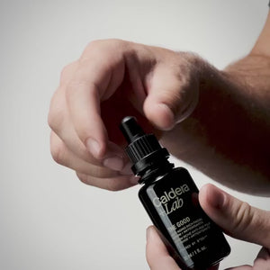Caldera Lab The Good anti-aging rich serum application demo showing texture and dropper use