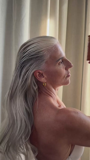 Sacred Roots – Huile de traitement pour les cheveux et le cuir chevelu
