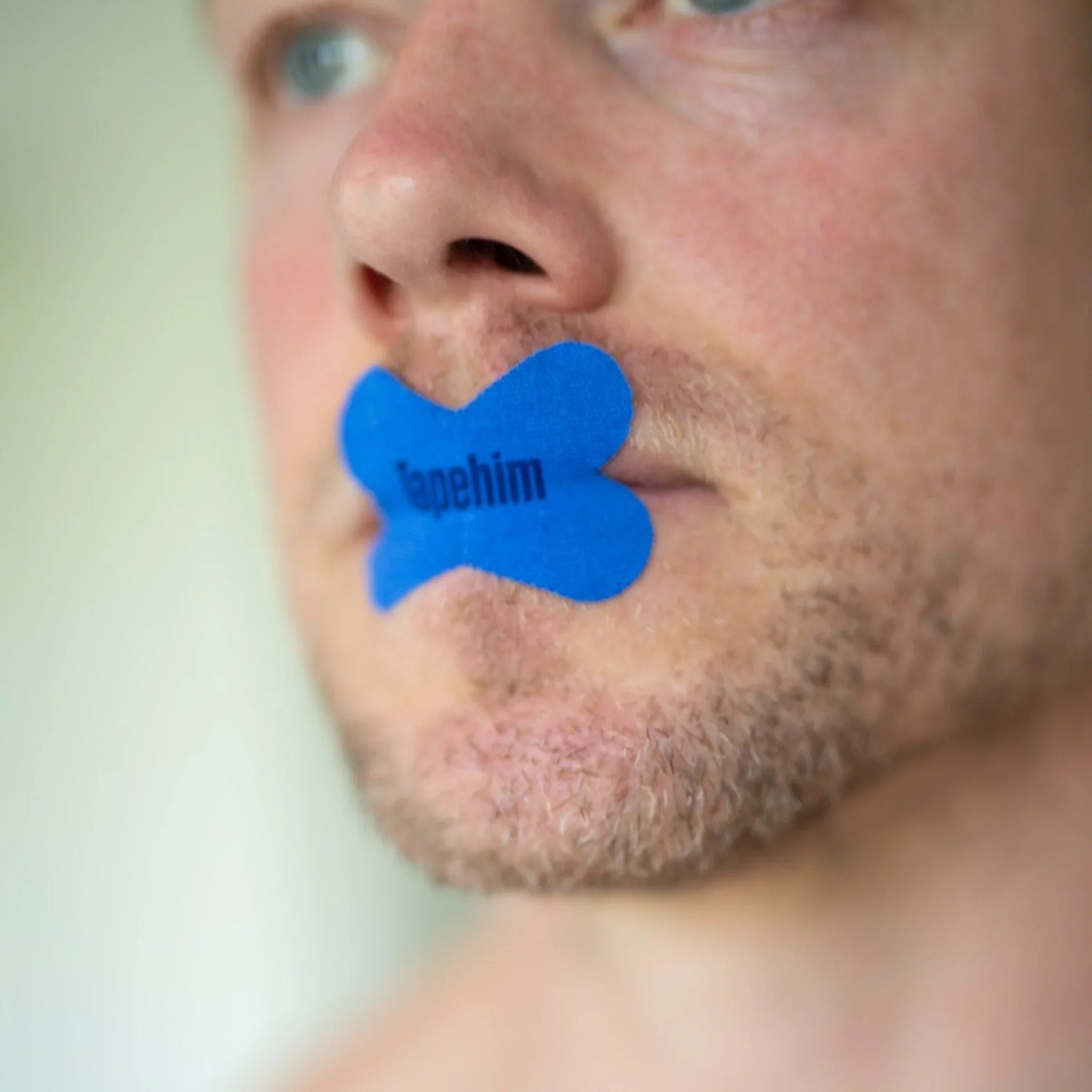 Ruban adhésif pour la bouche