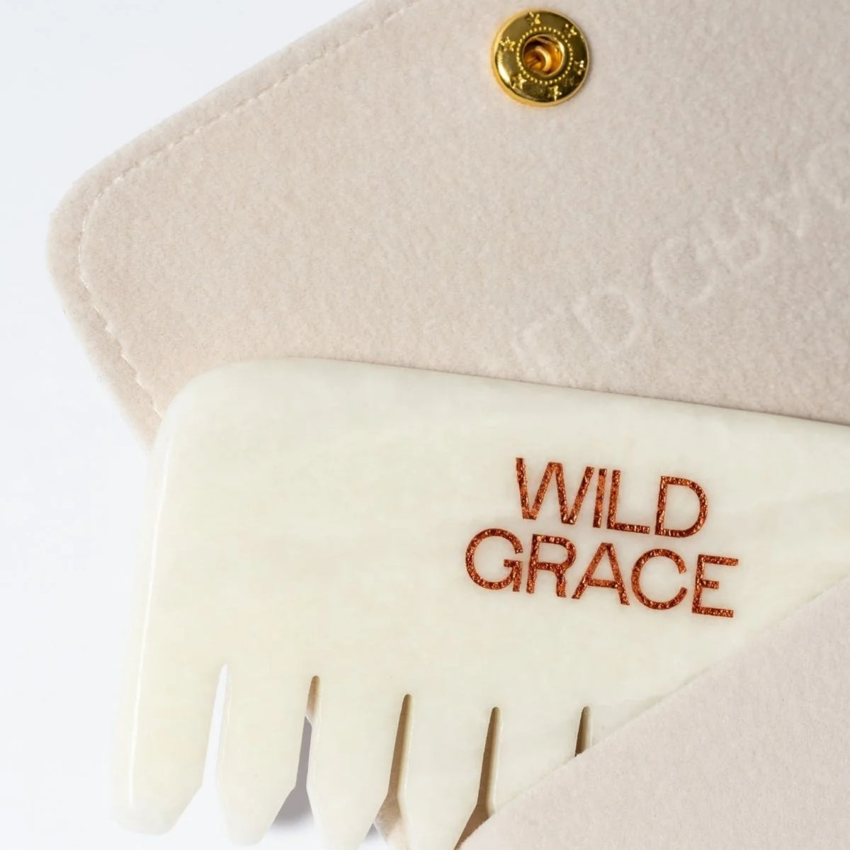 wild-grace-crystal-comb-white-jade-1